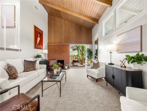 1601  Avolencia  , Fullerton, CA