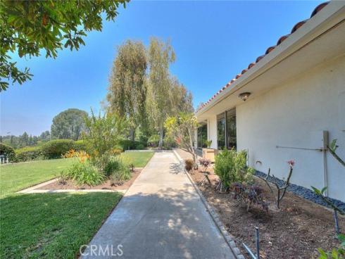 1809 Vista Lomitas , Fullerton, CA