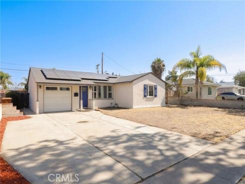 1909 W Walnut   Avenue, Fullerton, CA