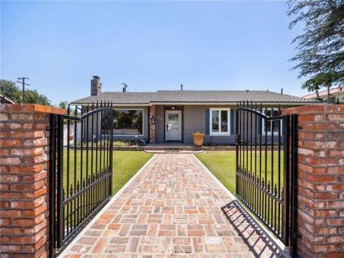 1536 E Commonwealth  , Fullerton, CA
