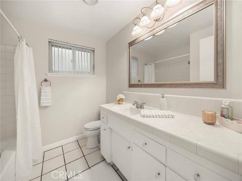 907 Harmony Lane, Fullerton, CA
