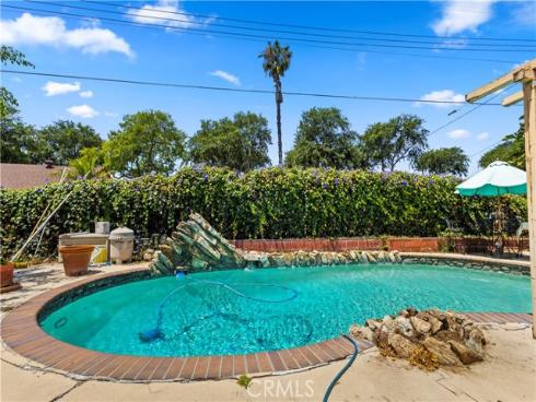 2231  Braeburn  , Fullerton, CA