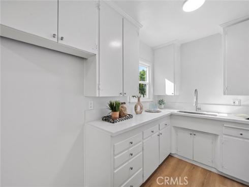 2100 W Valencia , Fullerton, CA