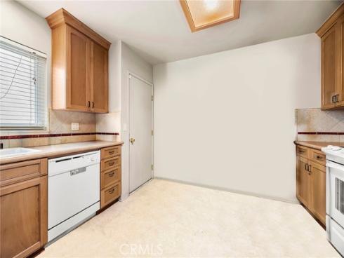 1467 W Flower Ave , Fullerton, CA