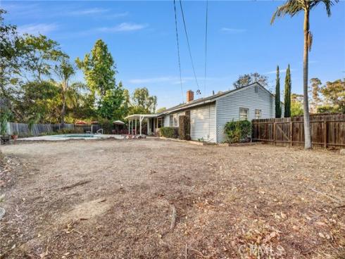 1505 N Highland , Fullerton, CA