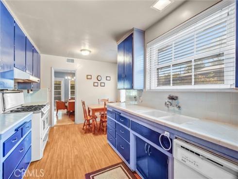 1505 N Highland , Fullerton, CA