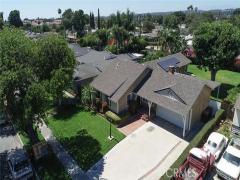 715 W Knepp , Fullerton, CA