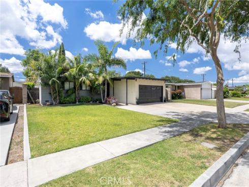 1142 W Ash  , Fullerton, CA