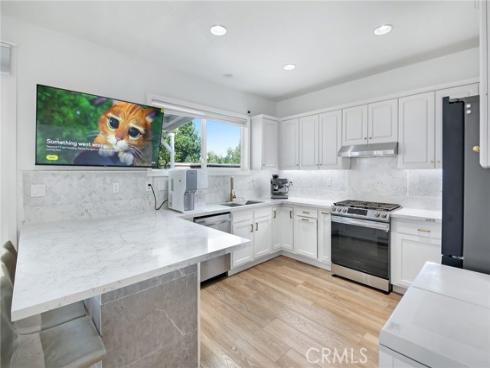4115 Visions , Fullerton, CA