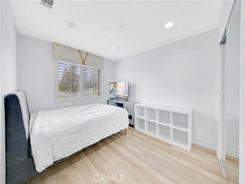4115 Visions , Fullerton, CA