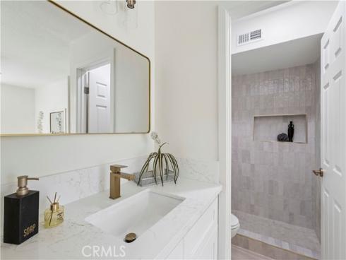 1933 W Houston 23 , Fullerton, CA