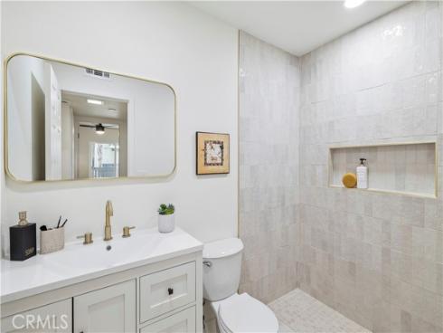 1933 W Houston 23 , Fullerton, CA