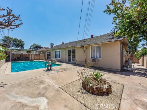 1065 El Mirador , Fullerton, CA