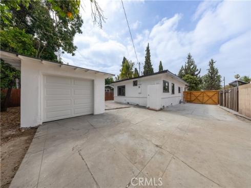 329 W Whiting Avenue, Fullerton, CA