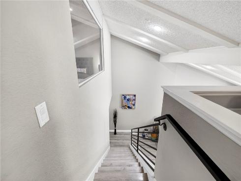 949 Creekside Drive, Fullerton, CA