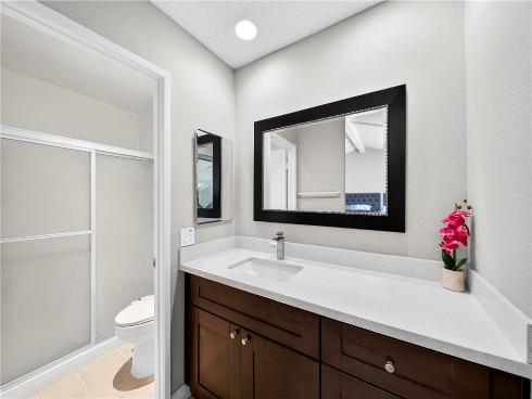 949 Creekside Drive, Fullerton, CA