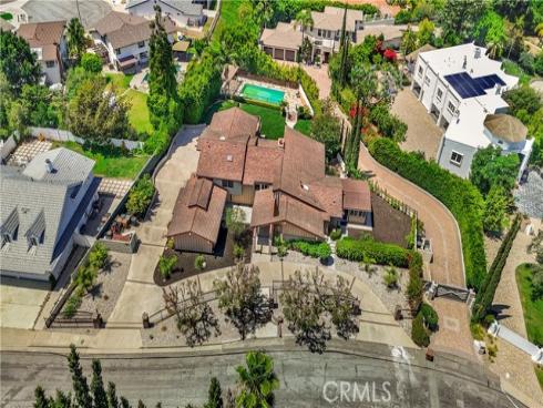 1001 W Las Palmas , Fullerton, CA