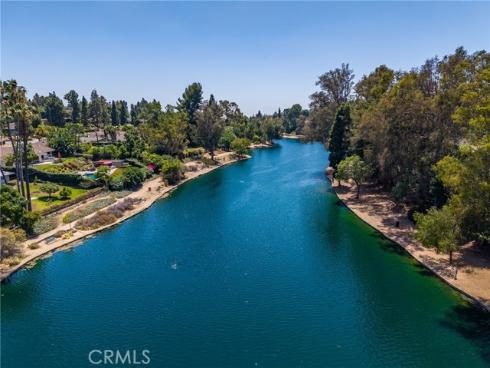 200 W Hermosa Drive, Fullerton, CA