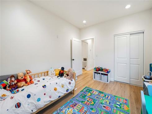 422 W Amerige Avenue, Fullerton, CA