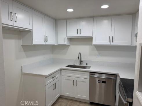 3054 Associated 26 , Fullerton, CA