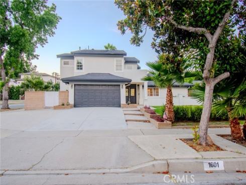 1601 Beechwood , Fullerton, CA