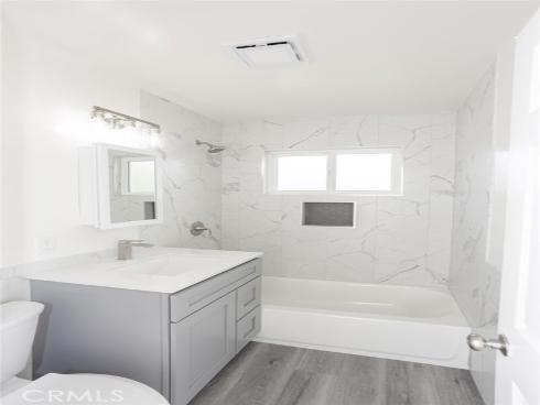 1137 W Baker , Fullerton, CA