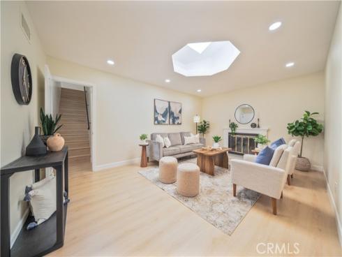 912 Hill Ave , Fullerton, CA
