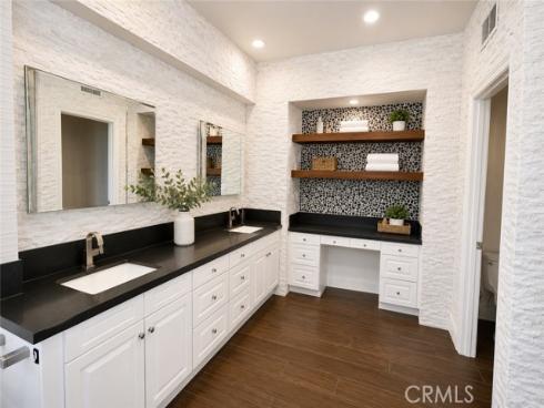 646  Oak Tree  , Fullerton, CA