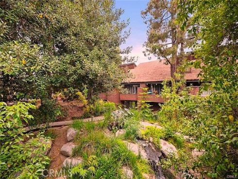 2727 Quail Ridge