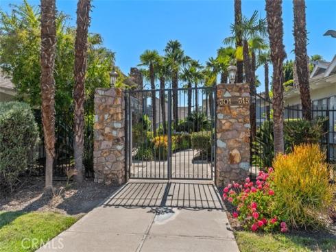 307 N Acacia A , Fullerton, CA