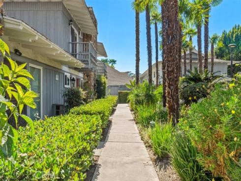 307 N Acacia A , Fullerton, CA