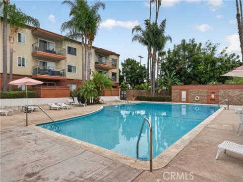 400 N Acacia  B17  Avenue, Fullerton, CA