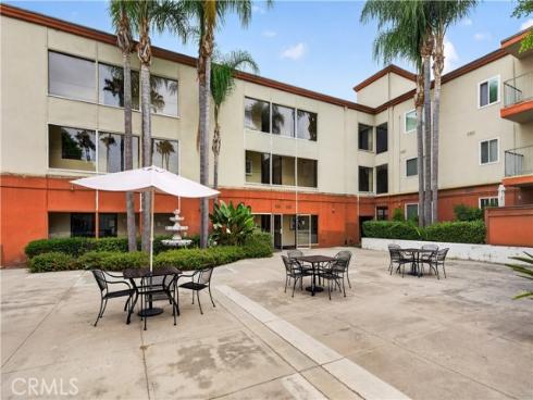 400 N Acacia  B17  Avenue, Fullerton, CA