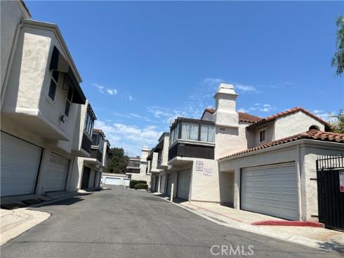 1927 W Houston 5 , Fullerton, CA