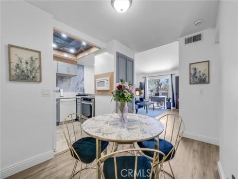 3062 Associated 10 , Fullerton, CA