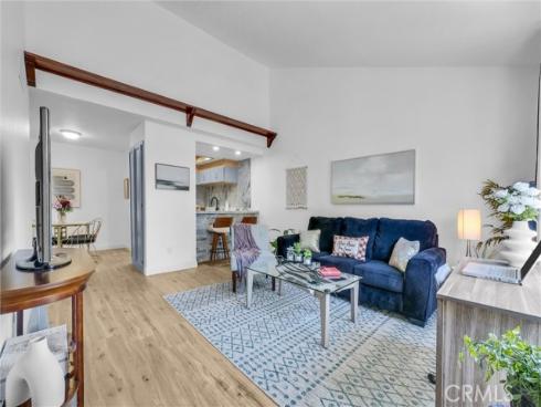 3062 Associated 10 , Fullerton, CA