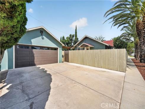 2700 W Olive   Avenue, Fullerton, CA
