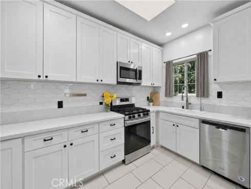 2700 W Olive   Avenue, Fullerton, CA