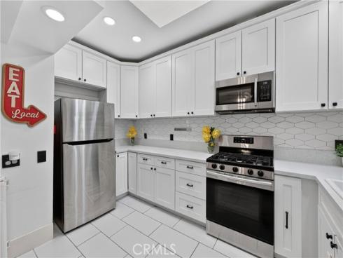 2700 W Olive   Avenue, Fullerton, CA