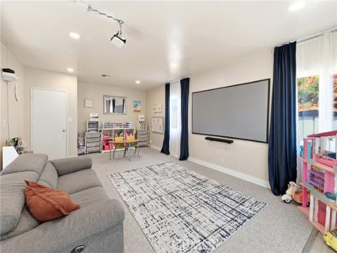 4201 W Oak , Fullerton, CA