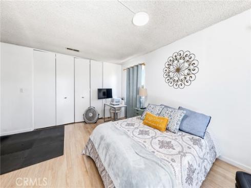 4201 W Oak , Fullerton, CA