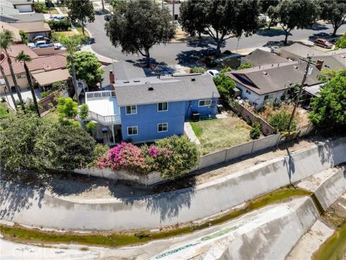 4201 W Oak , Fullerton, CA
