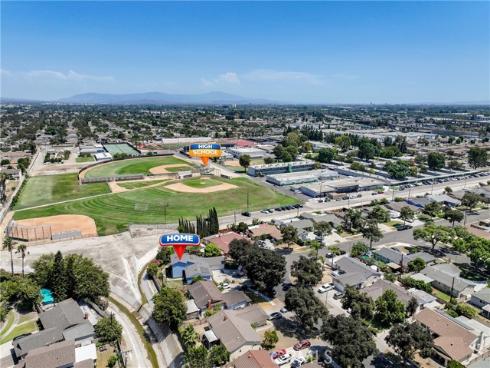4201 W Oak , Fullerton, CA