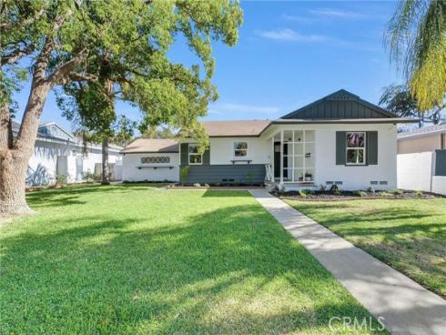1204 Riverside