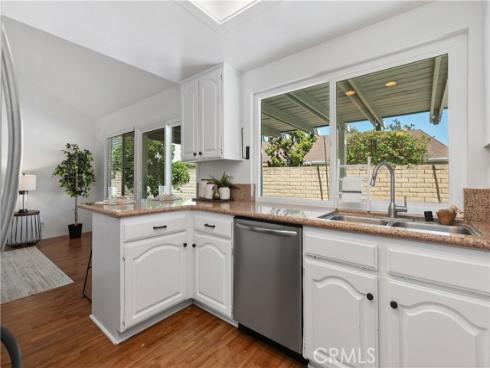 2600 Geneva , Fullerton, CA