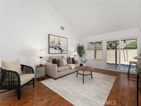 2600 Geneva , Fullerton, CA