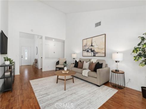 2600 Geneva , Fullerton, CA