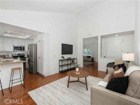 2600 Geneva , Fullerton, CA
