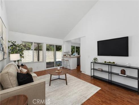 2600 Geneva , Fullerton, CA