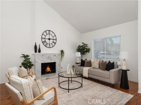 2600 Geneva , Fullerton, CA